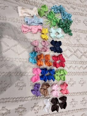 Multi-Color Girls Hair Bow Set — Assorted Ribbon Clips